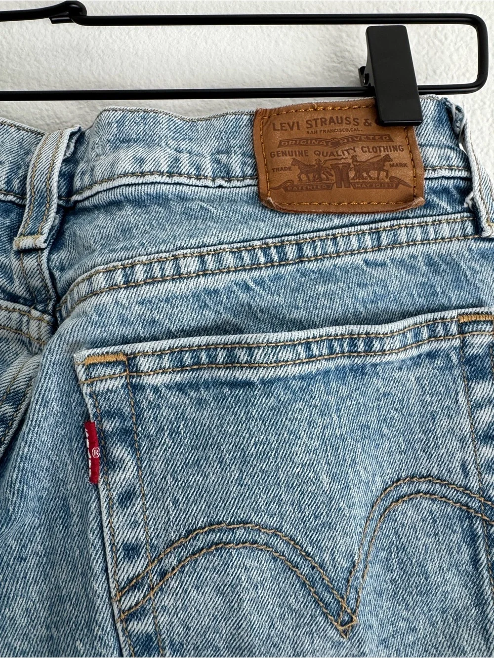 Levi’s Wedgie Classic High-Rise Light Blue Women’s Jeans size 26
